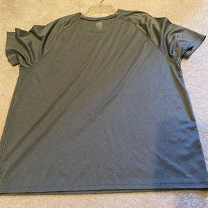 XXL grey iron wrinkle free T-shirt